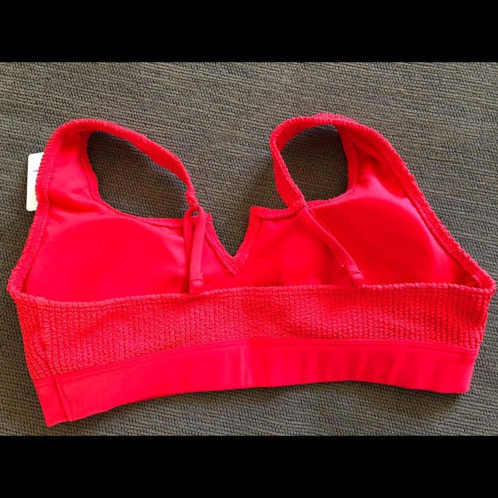 NWT Victoria’s Secret PINK Gym to Swim SPORTS BRA - Picture 6 of 6